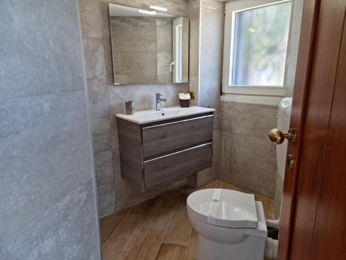 La Casa Sull' Acqua Appartement Napels Buitenkant foto